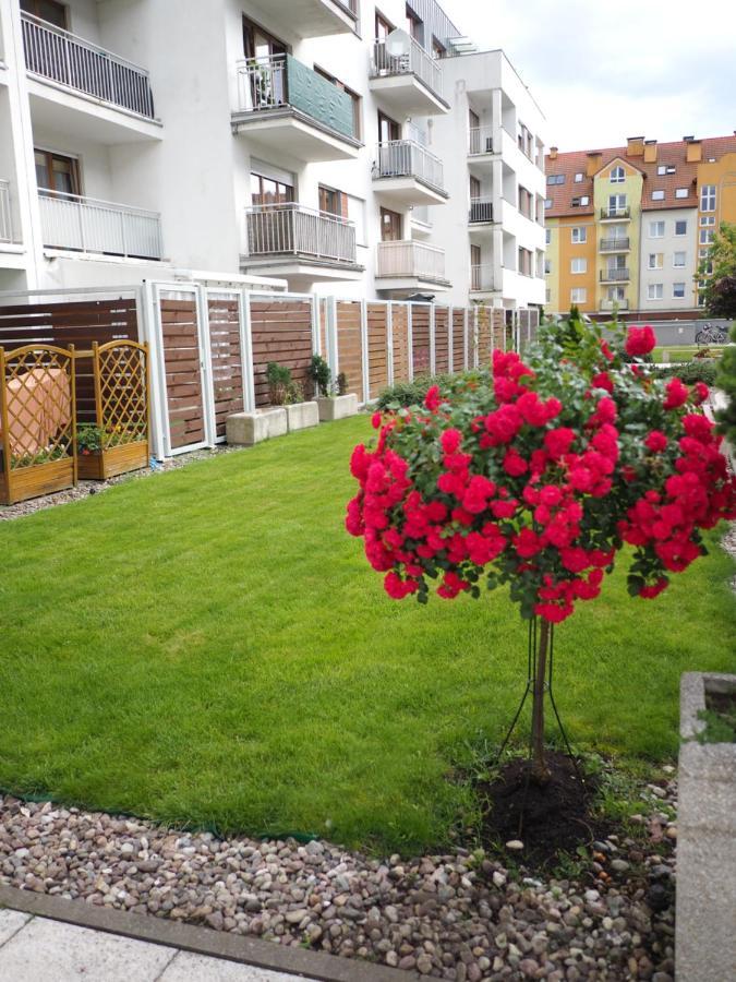 Swinoujscie Platan Patio 2- Berry Apartments Esterno foto