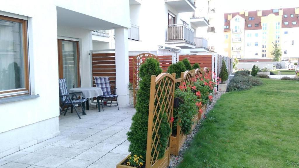 Swinoujscie Platan Patio 2- Berry Apartments Esterno foto